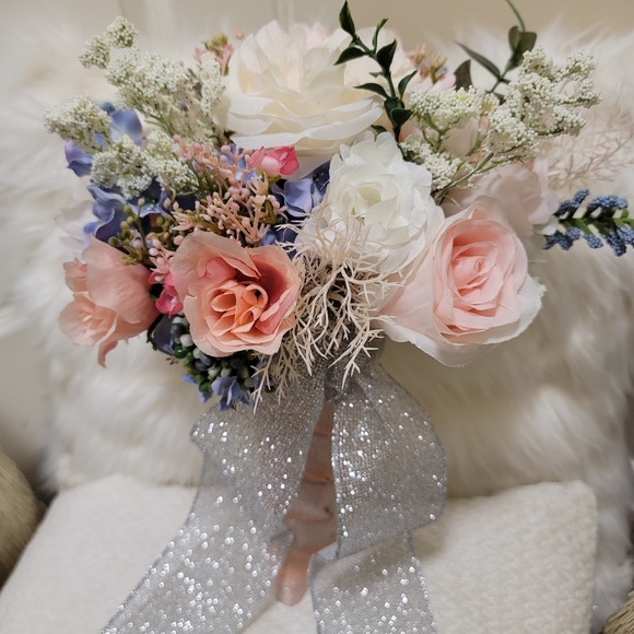 🛑SOLD🛑Bridal Bouquet - Picture 3 of 3